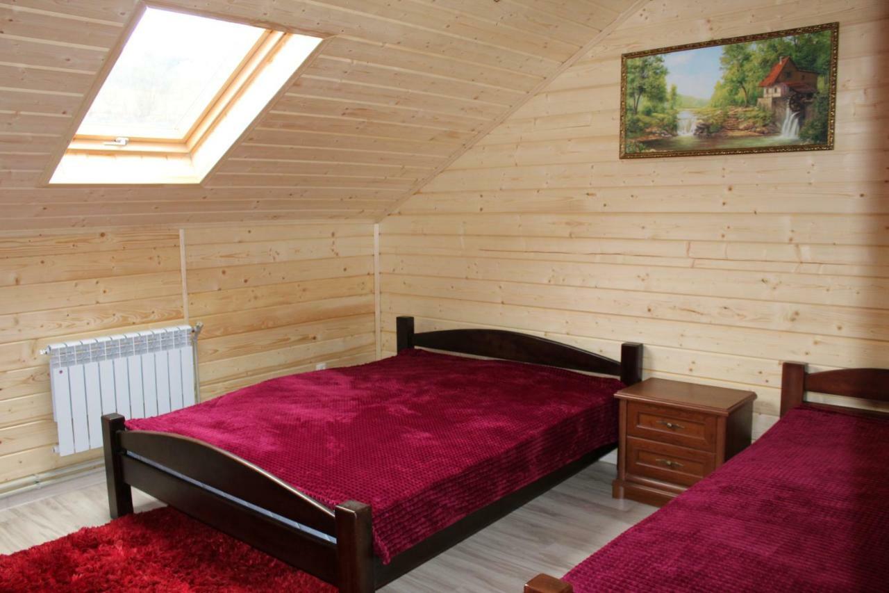 Hotel У Інни à Mizhhirya  Extérieur photo